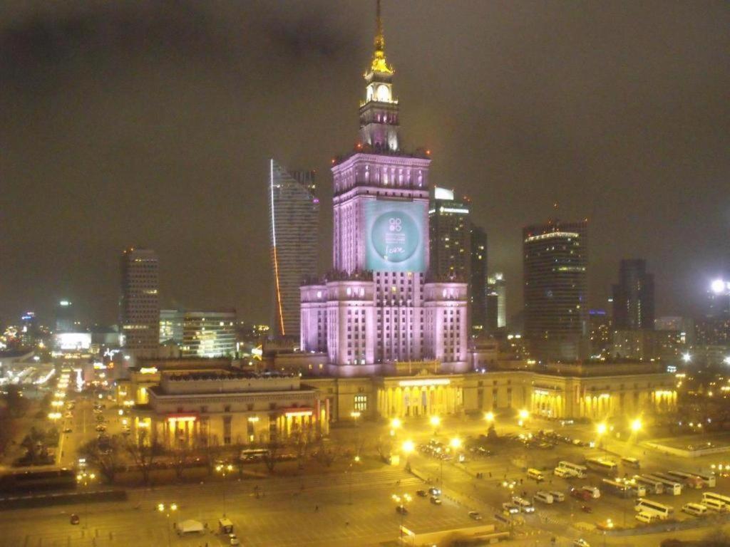 Nww Appartement Warschau Buitenkant foto